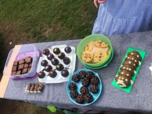 Picnic blanket and food