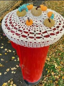 Yarn bombing